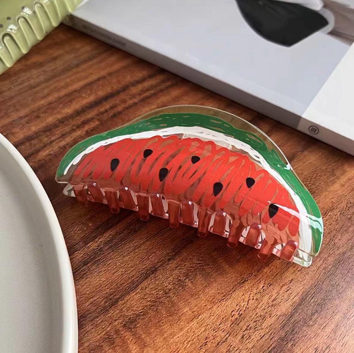 Pinza de pelo acrílica con diseño de frutas para mujer (estilo veraniego)